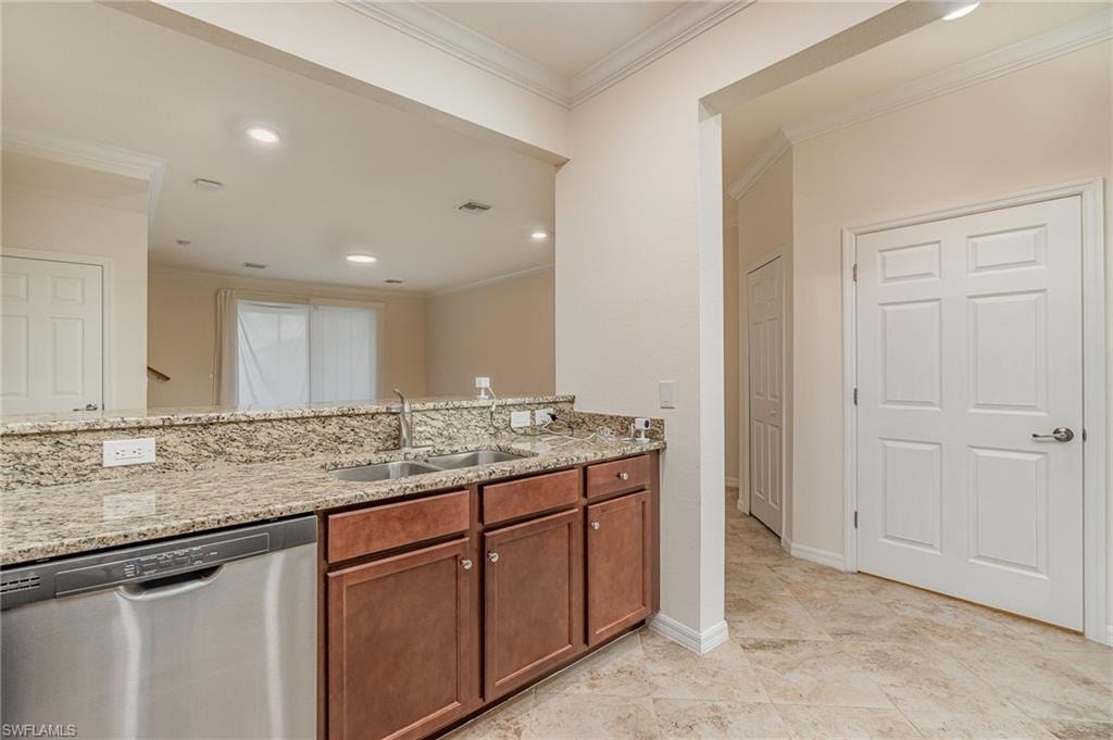 2740 Blossom WAY photo 6