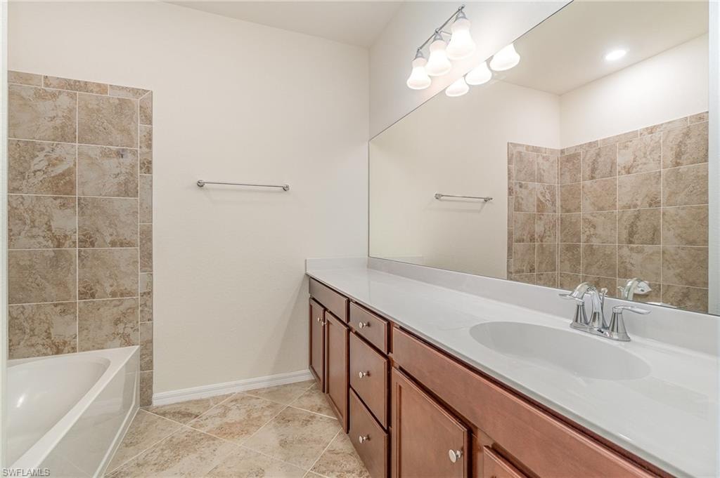 2740 Blossom WAY photo 17