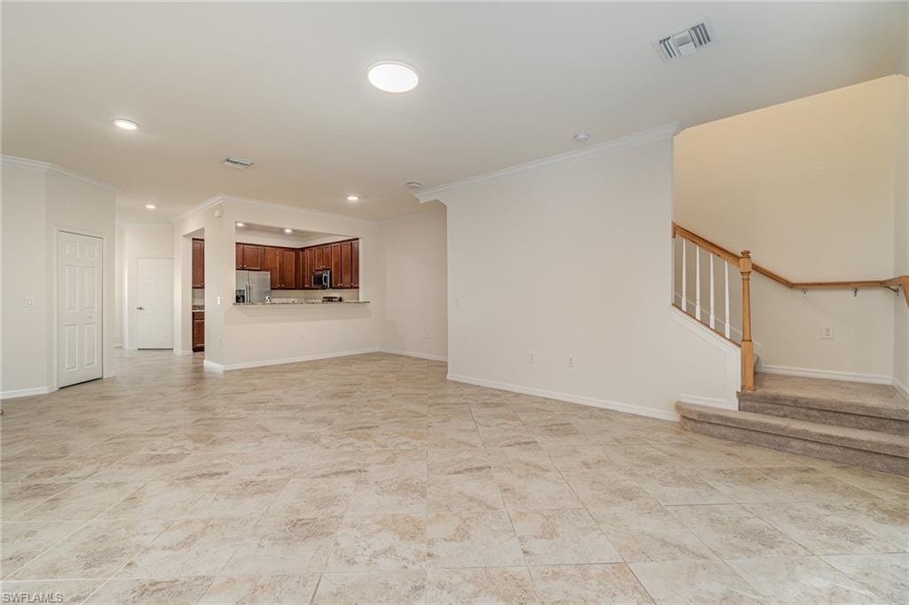 2740 Blossom WAY photo 12