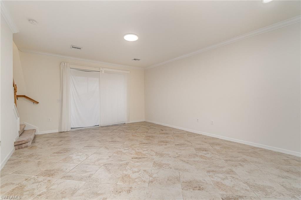 2740 Blossom WAY photo 14