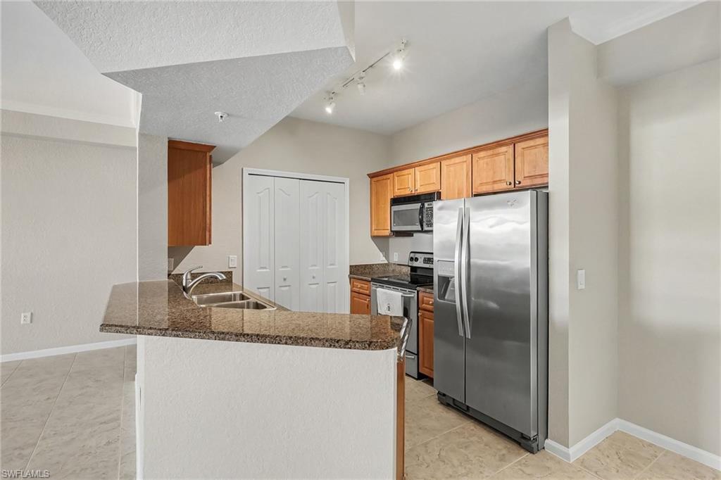 12965 Positano CIR 305 photo 8