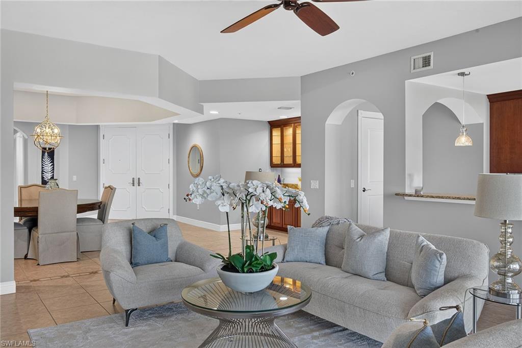 6081 Silver King BLVD 302