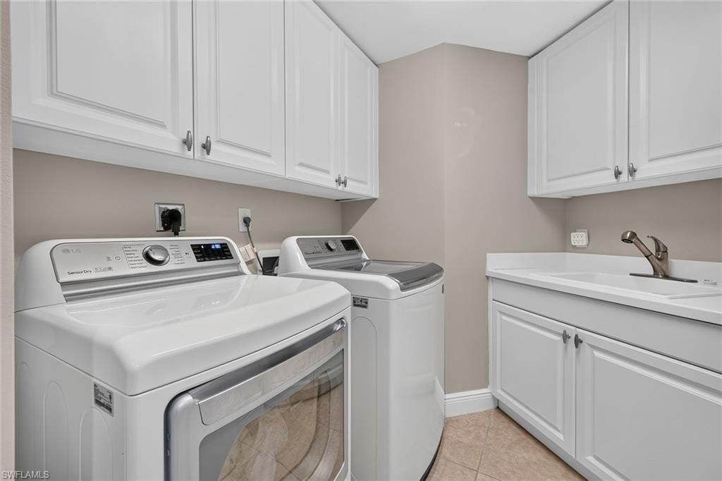 6081 Silver King BLVD 302 photo 32