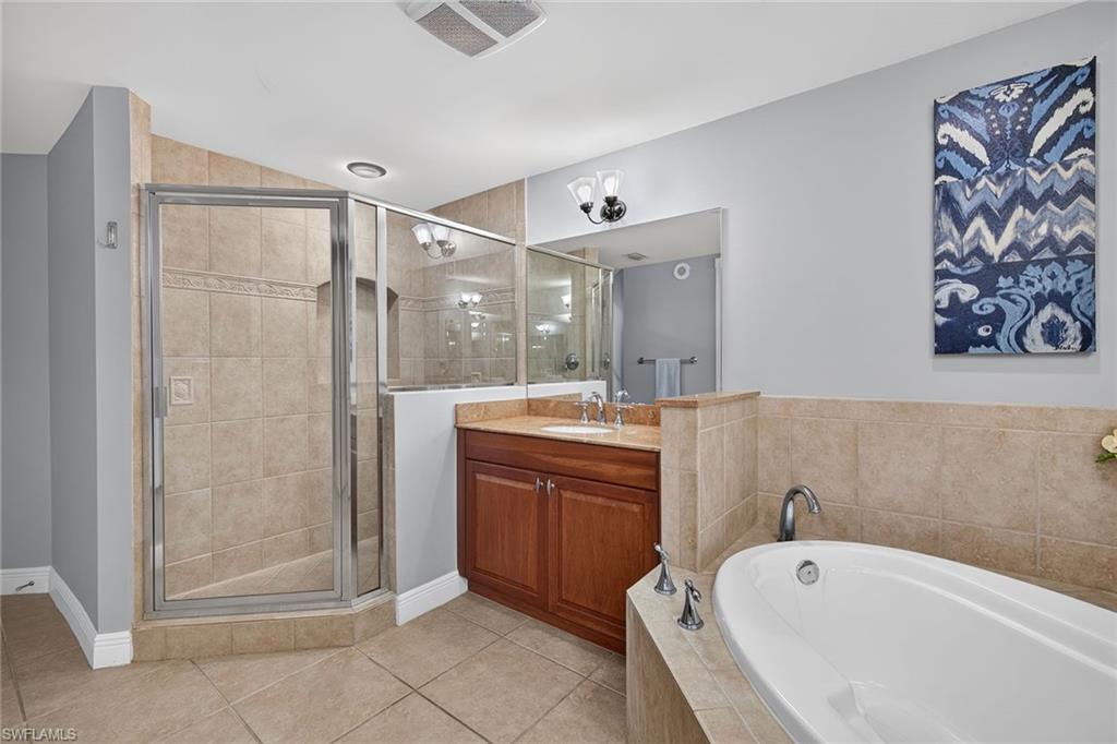 6081 Silver King BLVD 302 photo 21