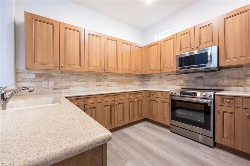 10800 Fieldfair DR photo 6