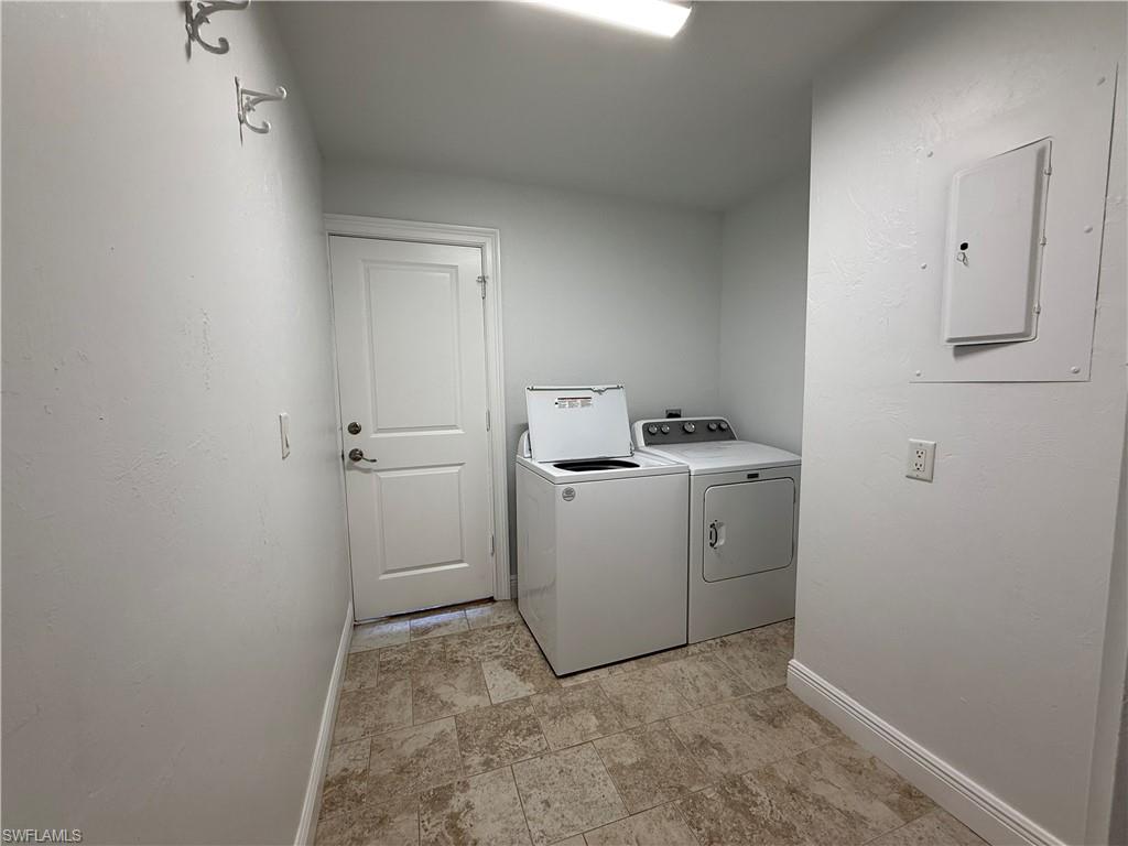 3043 Round Table CT photo 12