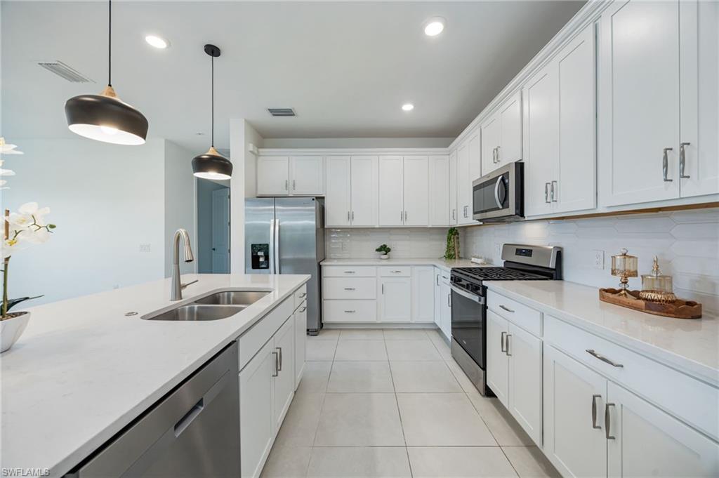 10335 Ventana LN