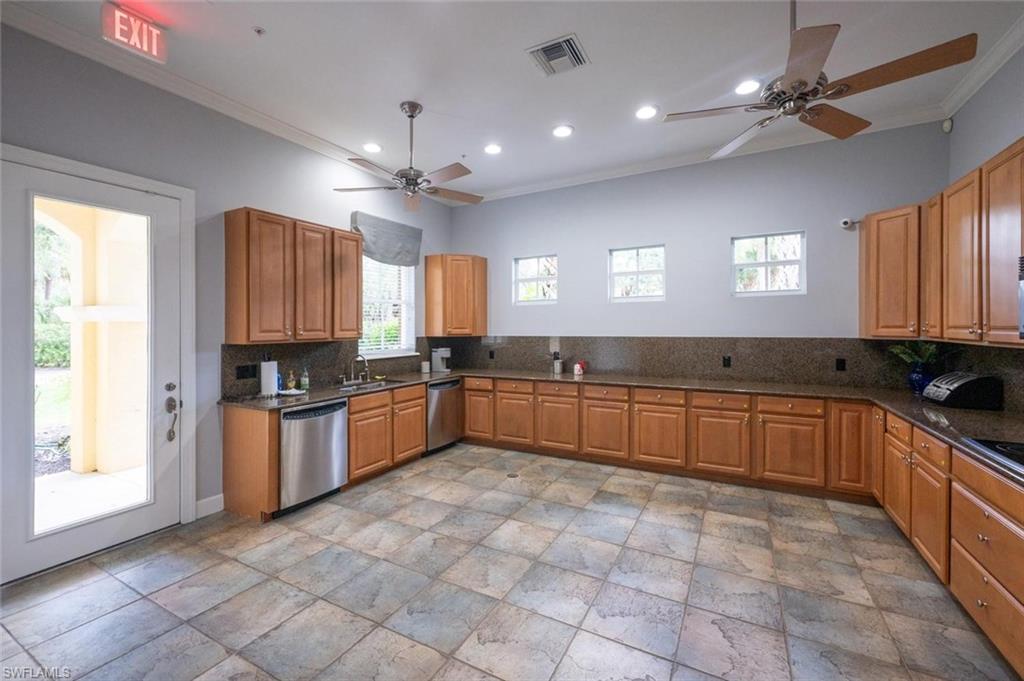 Clubhouse Kitchen