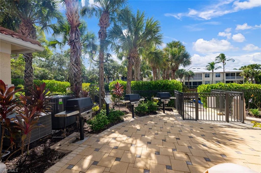 Castaway's Clubhouse offers resident's natural gas grills for their use.