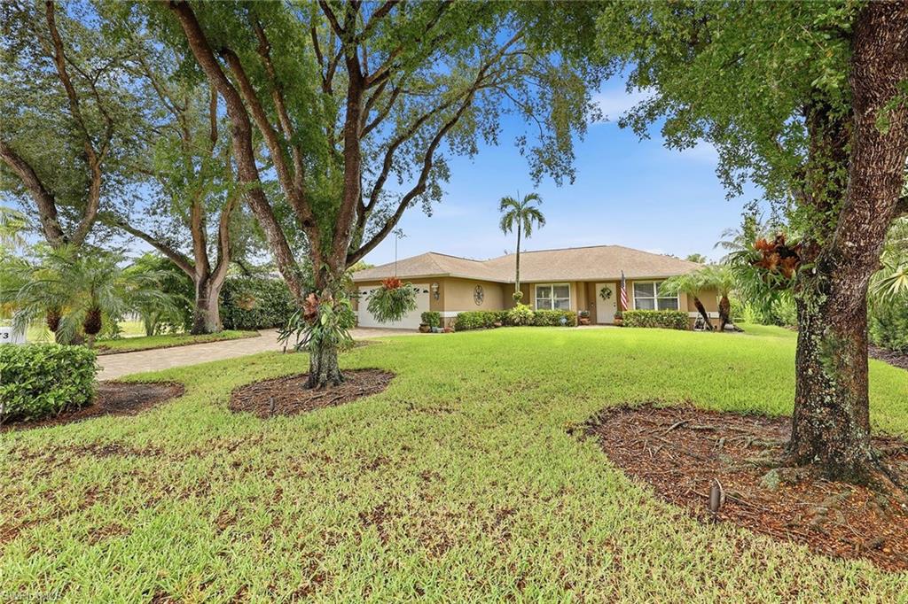 1073 Alhambra CIR photo 17