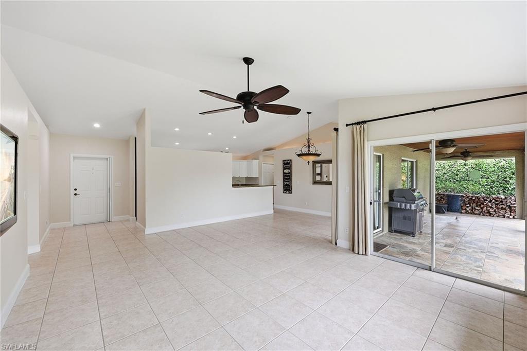 1073 Alhambra CIR photo 24