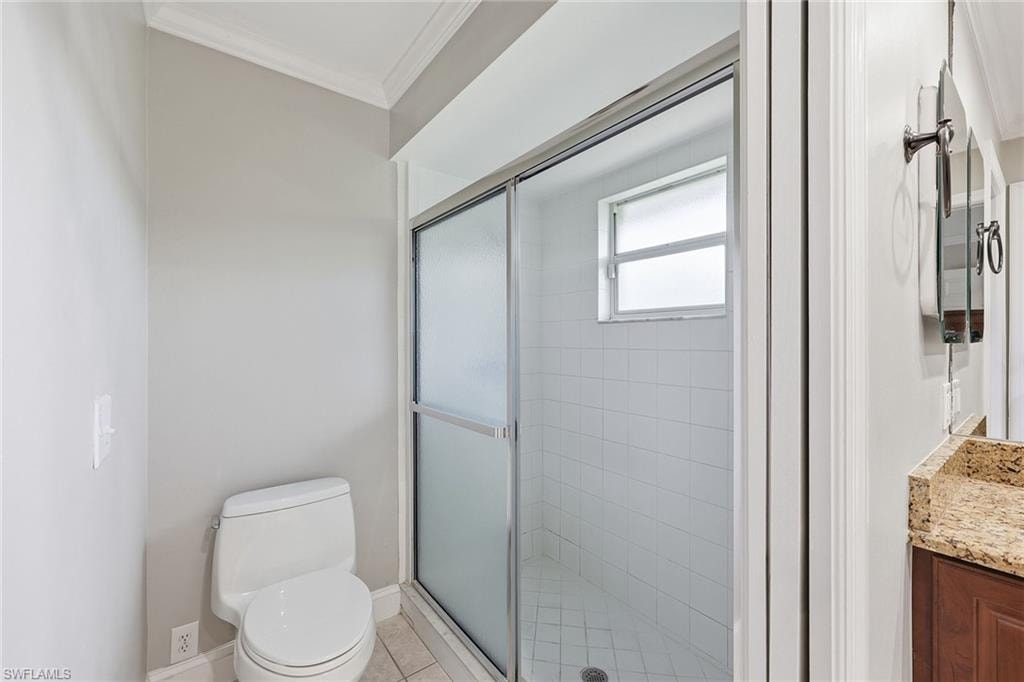 1073 Alhambra CIR photo 34