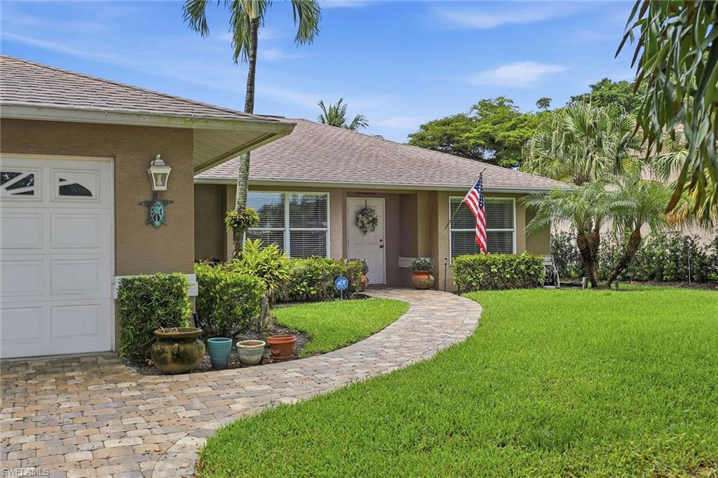 1073 Alhambra CIR photo 18