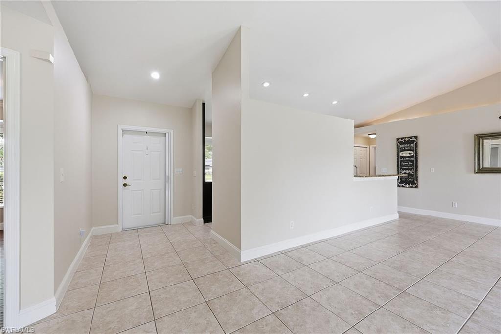 1073 Alhambra CIR photo 19