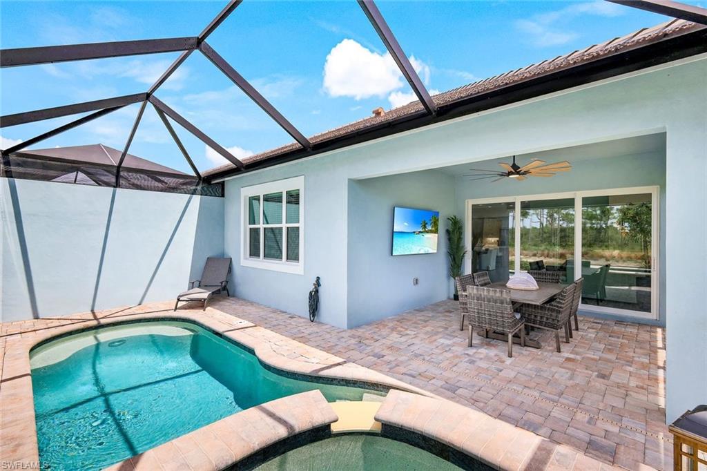 6875 Saona CT photo 15