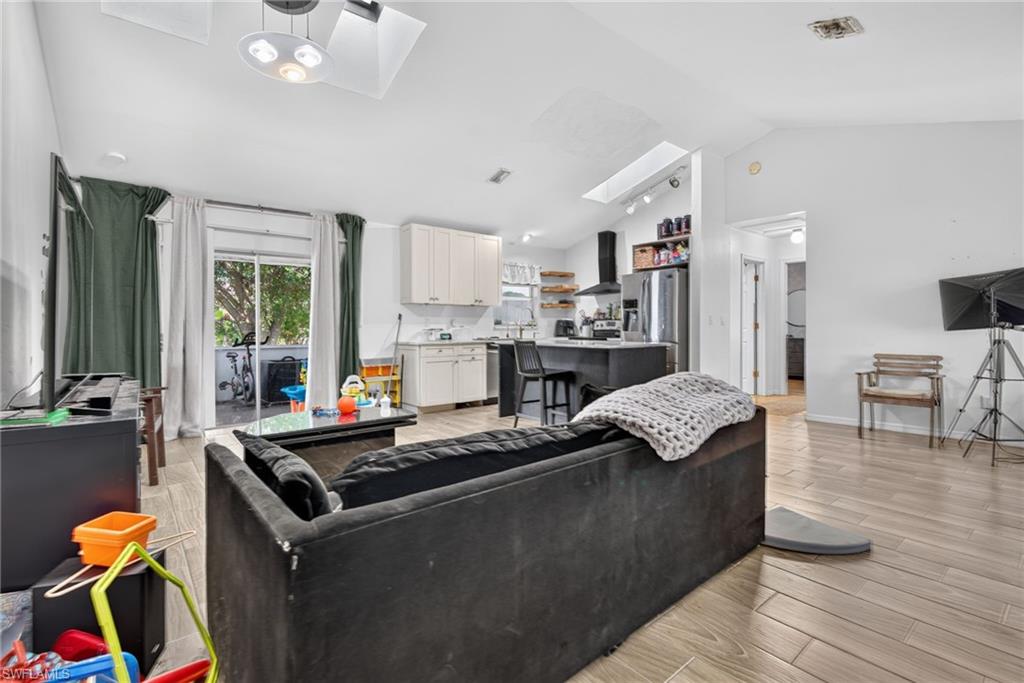 330 NE 24th AVE