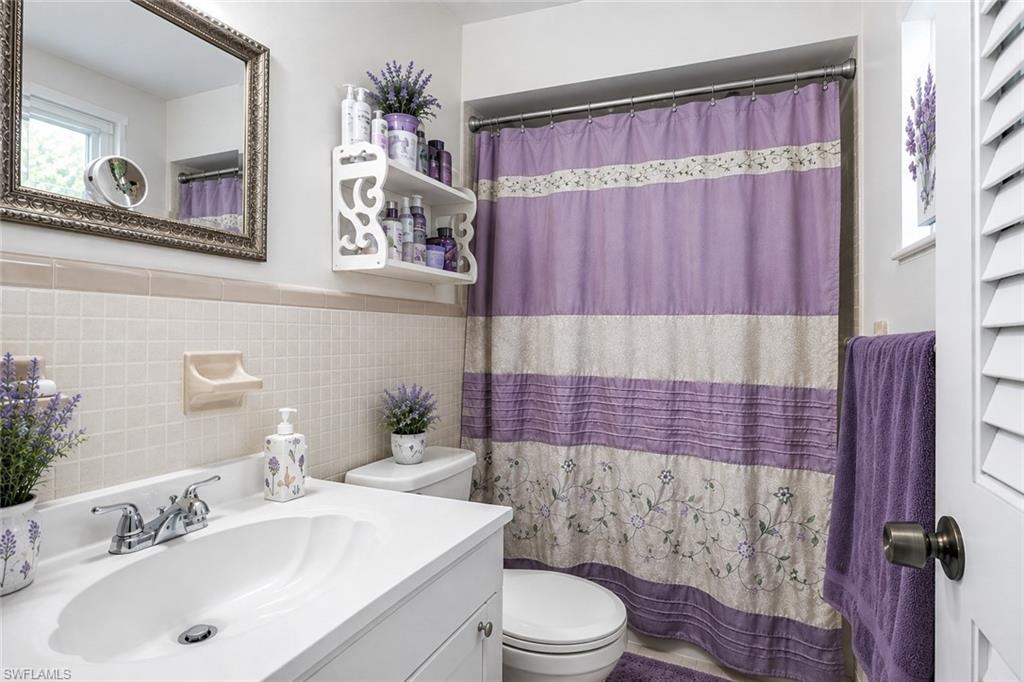 1352 Oaklawn CT photo 14