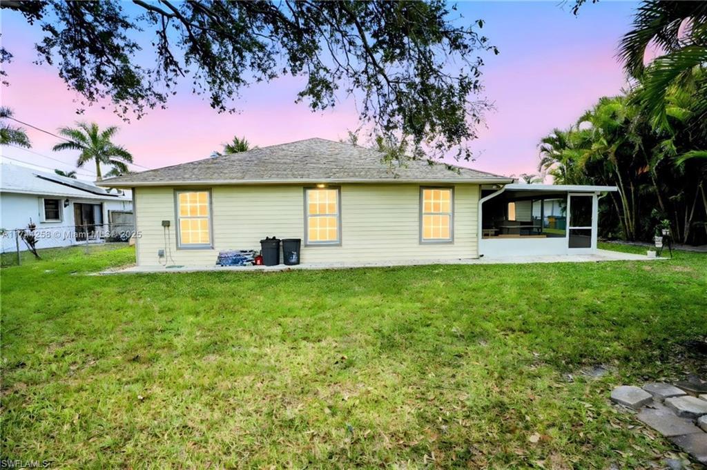 2304 SE 8th TER photo 21