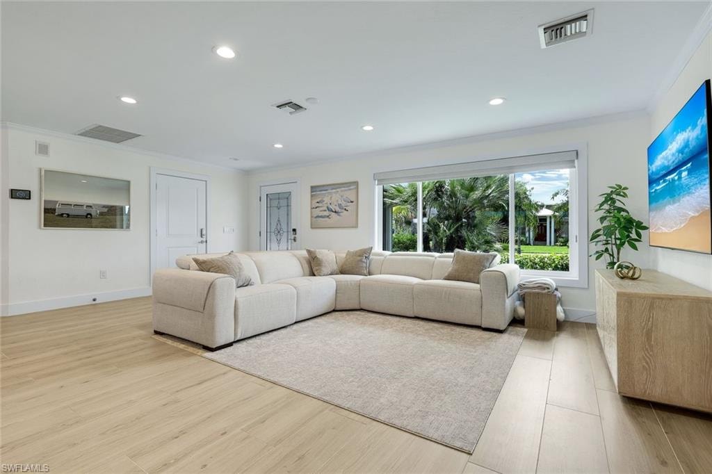 27098 Harbor DR photo 7