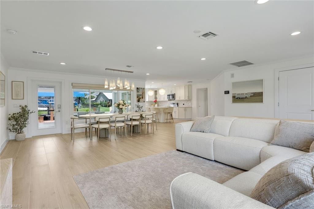 27098 Harbor DR photo 8