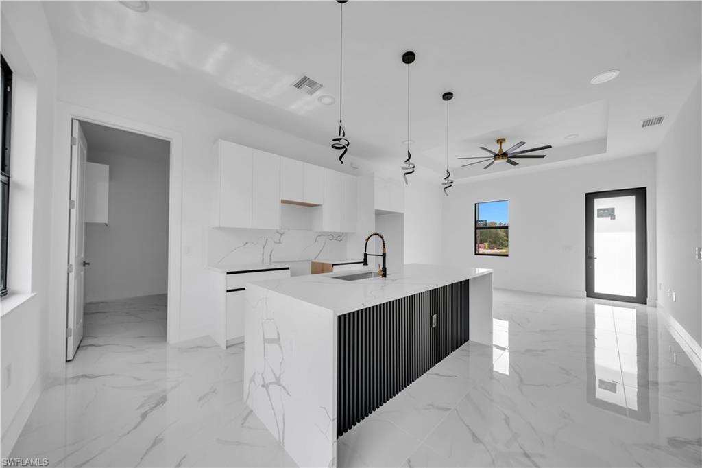 1800 Hibiscus AVE photo 13
