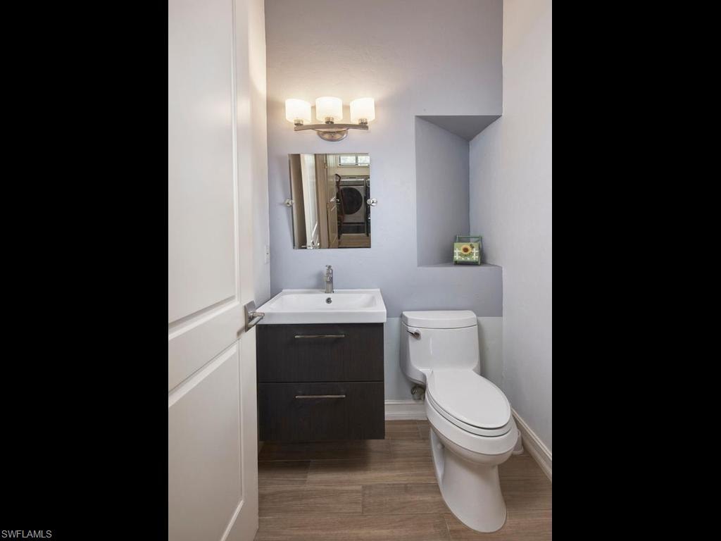 10 Anchor CT photo 28
