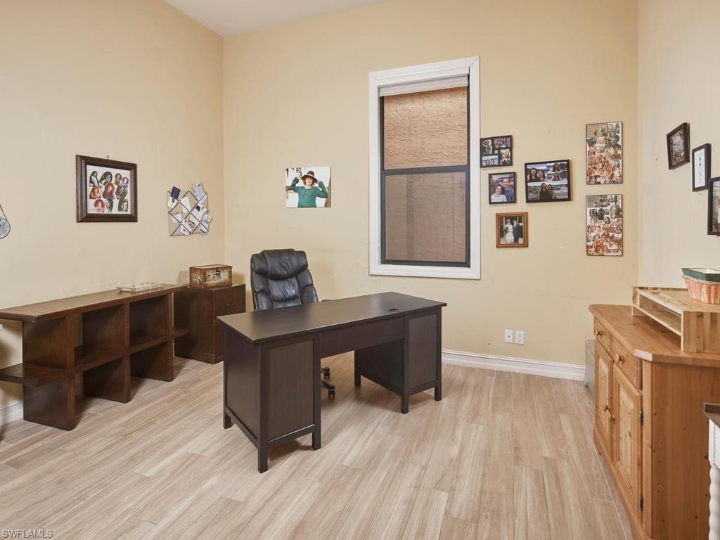 10 Anchor CT photo 24