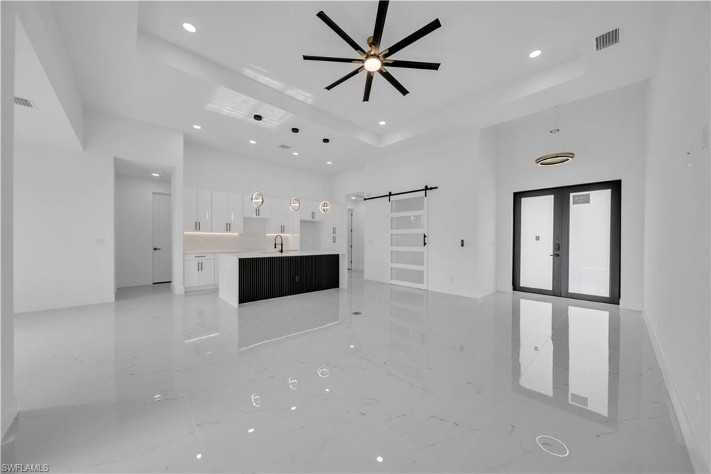 4629 Dora AVE N photo 10