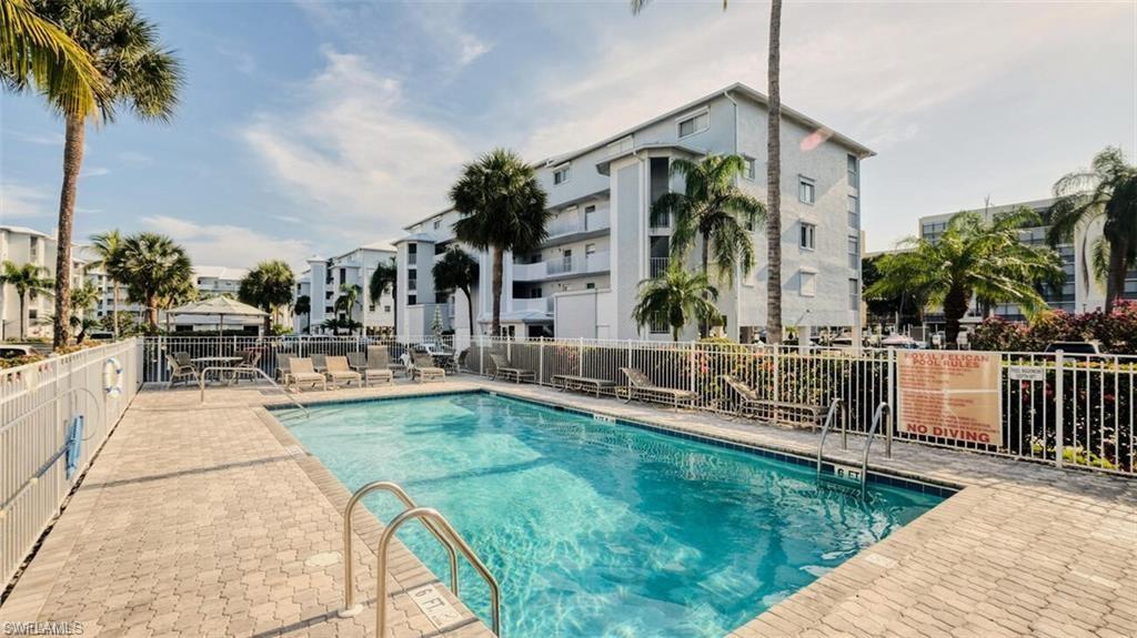 Community pool