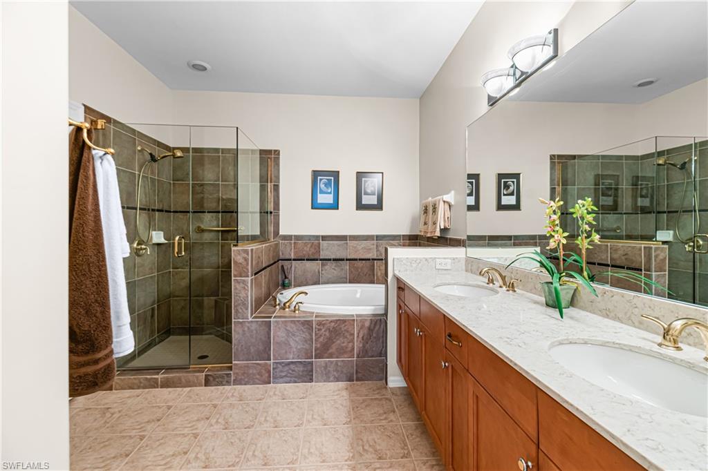 Separate shower and soaking tub