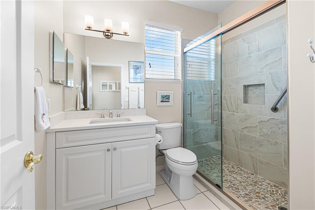 Full guest bathroom