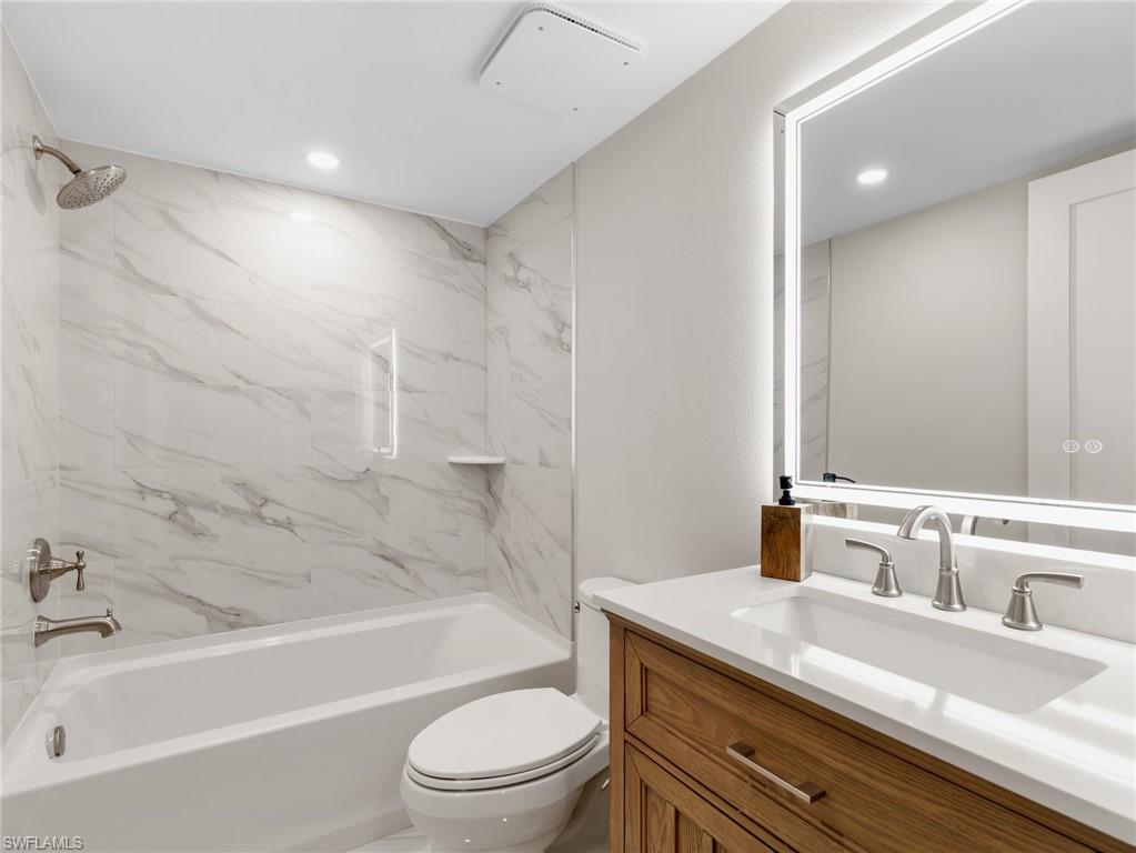 15021 Punta Rassa RD 403 photo 11