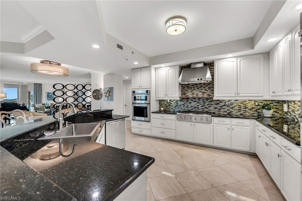 285 Grande WAY 503 photo 19