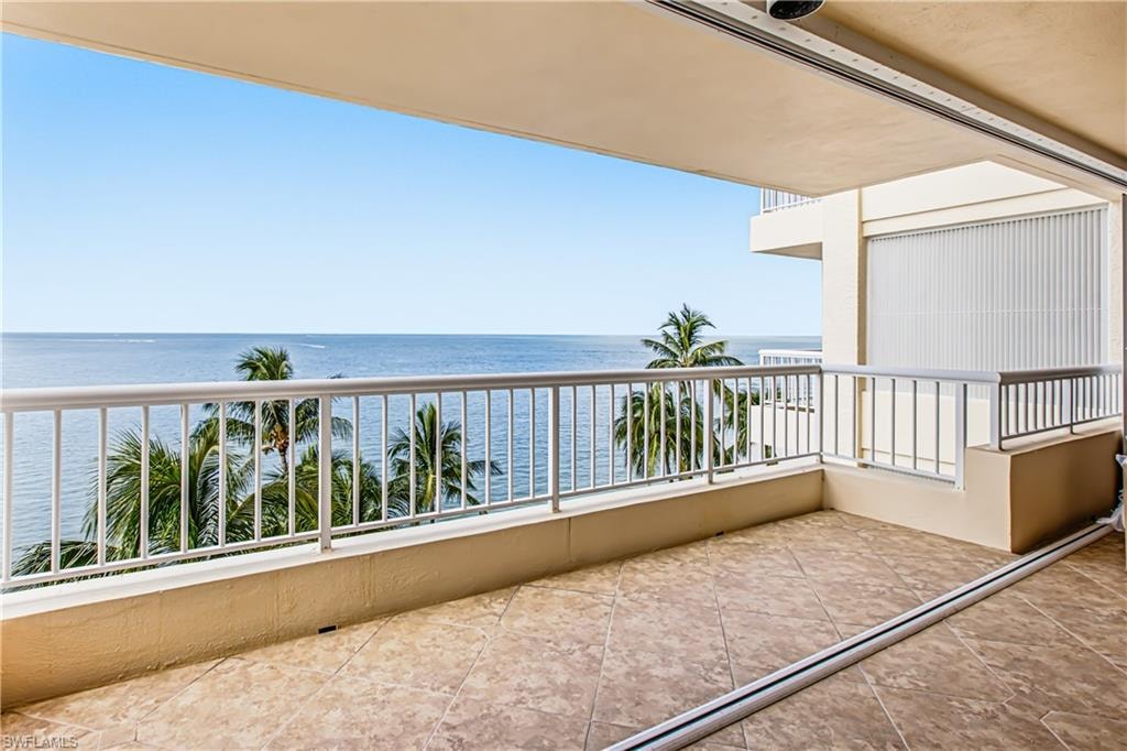 990 Cape Marco DR 503 photo 6