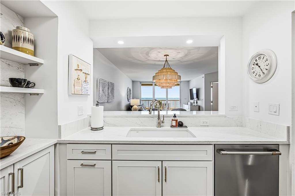990 Cape Marco DR 503 photo 13