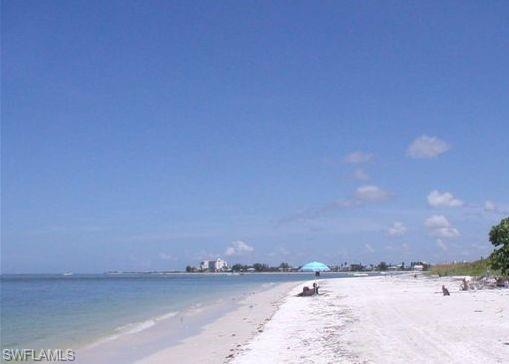 Destination Lovers Key Beach on the gulf!