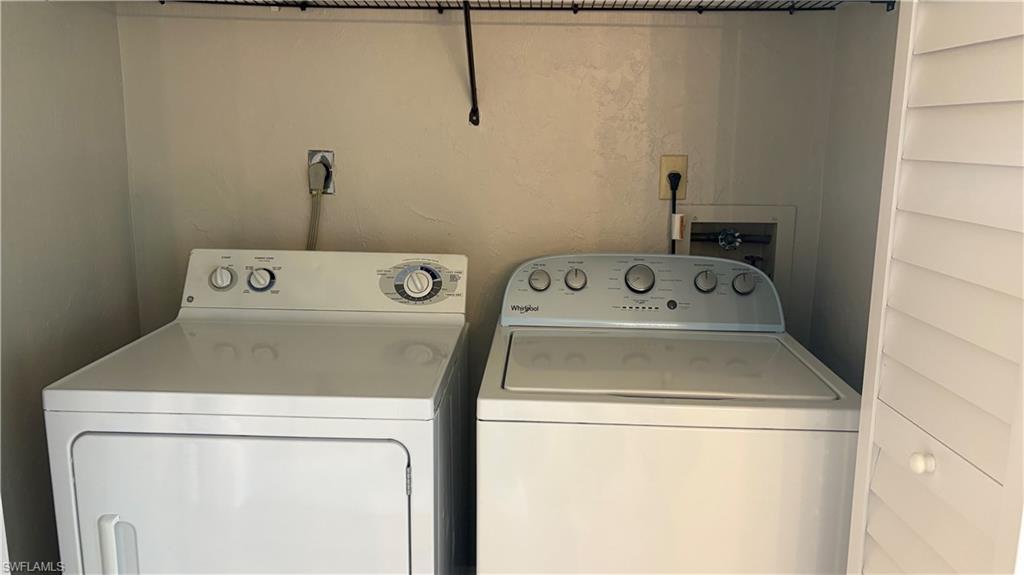 11060 Caravel CIR 105 photo 14
