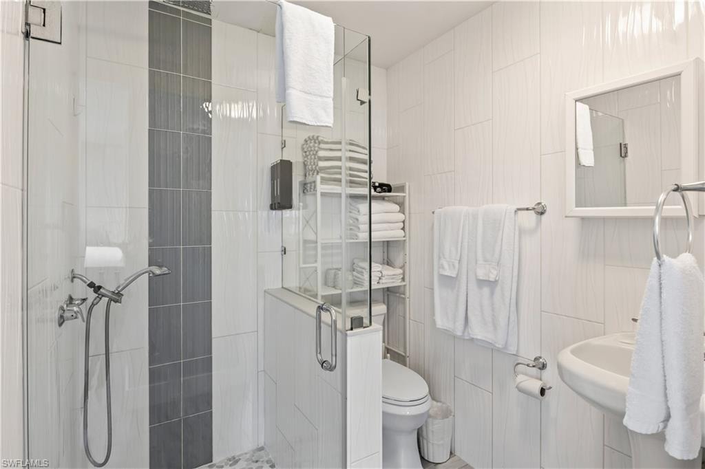 12200/12210 Shoreview DR photo 43