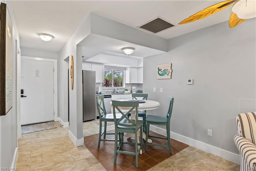 12200/12210 Shoreview DR photo 32