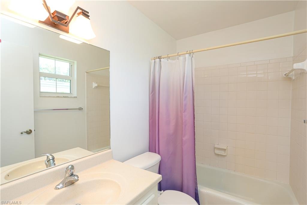 221 Cypress WAY E 201 photo 12