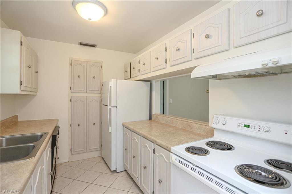221 Cypress WAY E 201