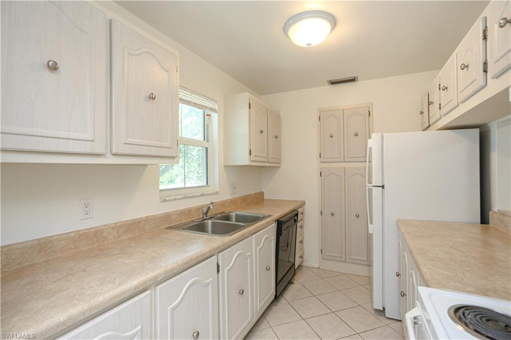221 Cypress WAY E 201