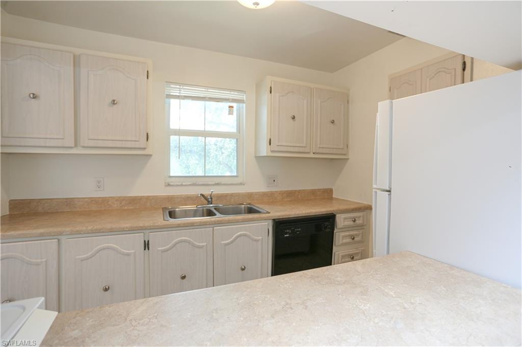 221 Cypress WAY E 201