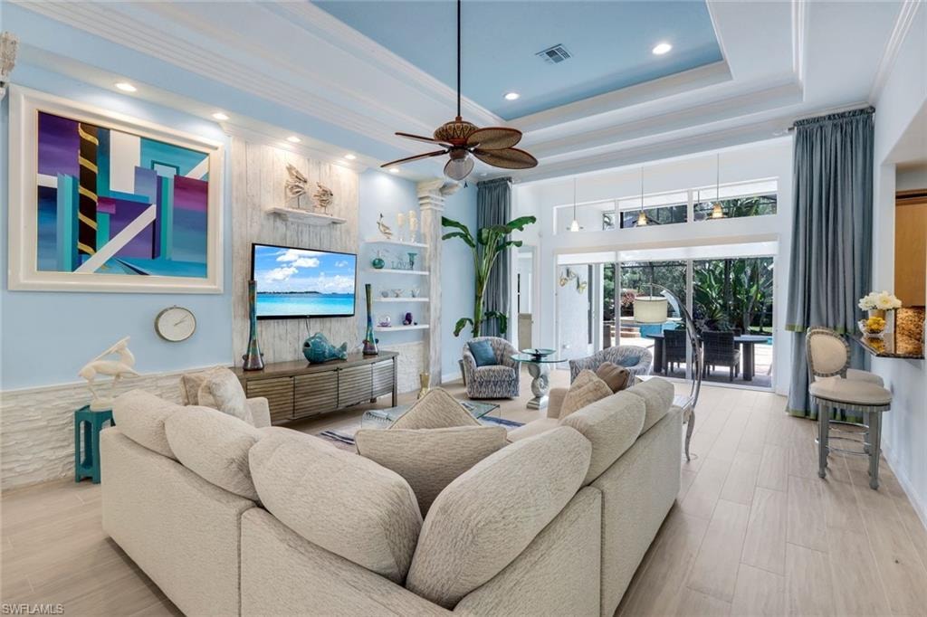 19736 Maddelena CIR