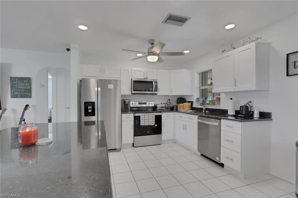 12213 De Moya DR photo 6