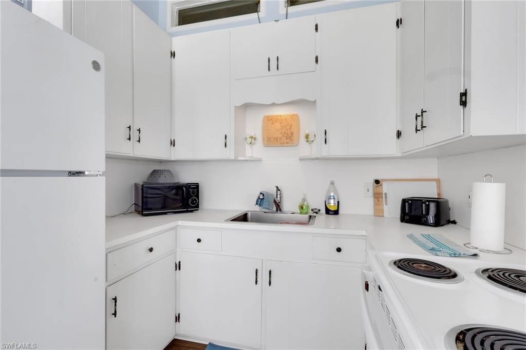 226 Connecticut ST photo 8