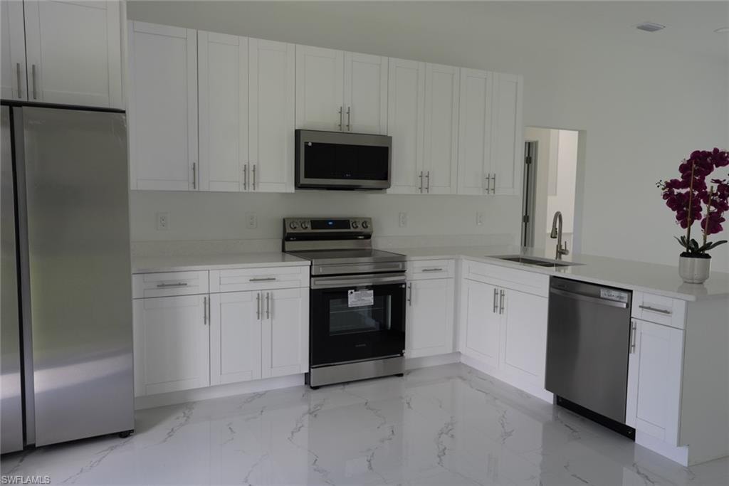 3931 Sunset RD photo 7