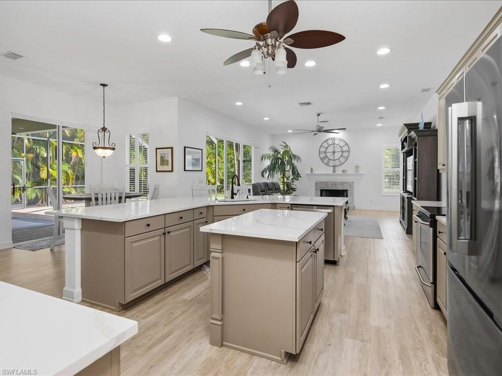 6591 Sable Ridge LN photo 25
