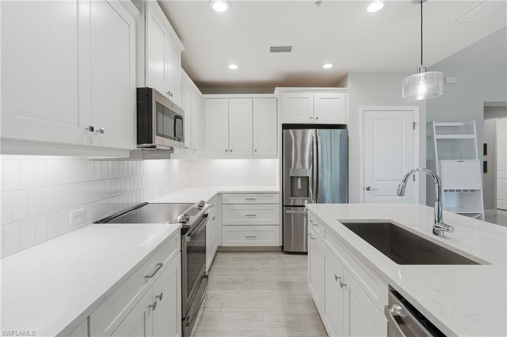 2560 Seychelles DR 1003 photo 6