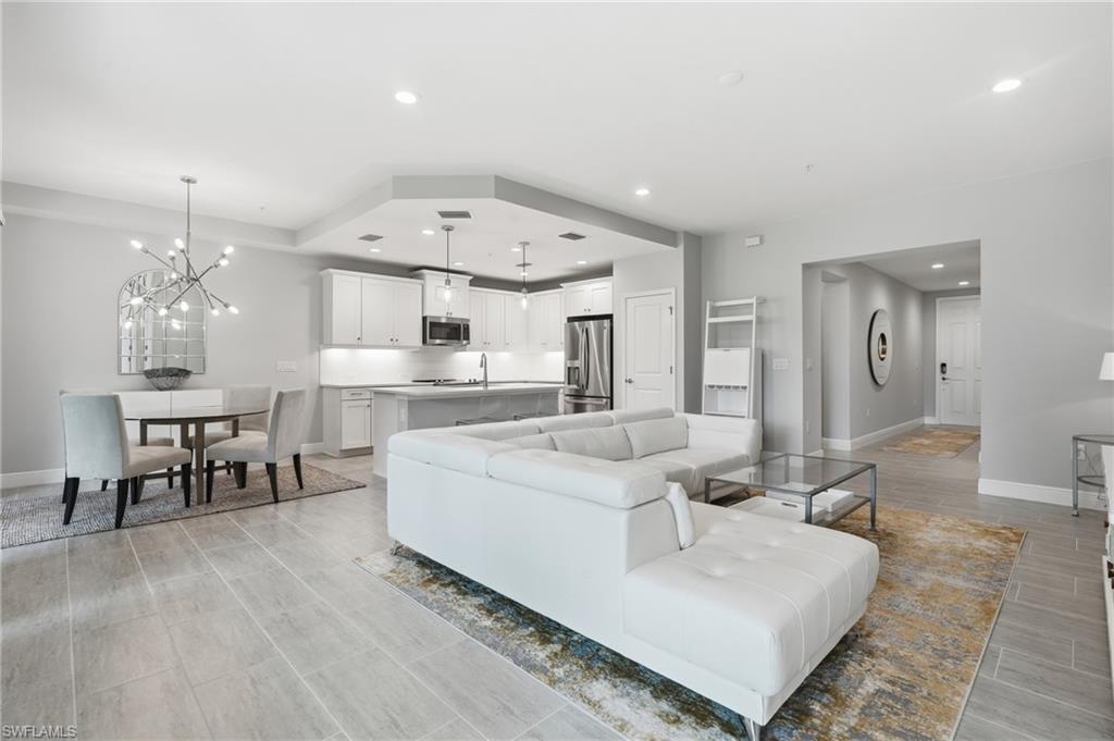 2560 Seychelles DR 1003